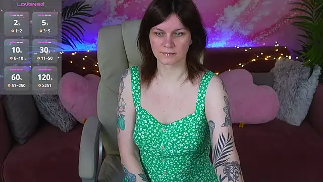 TinaMelt online show from 04/17/26, 06:55