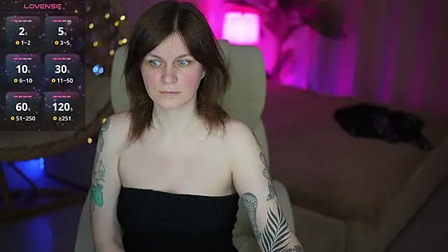 TinaMelt online show from 05/05/26, 06:44