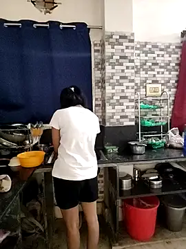 priya 26 online show from 11/15/25, 07:12