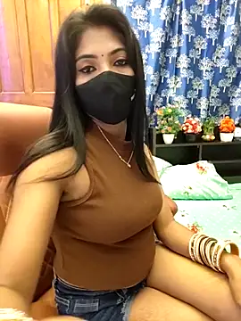 Snapshot of priya_26 chatting on 05/15/26, 12:47 priya 26 online show from 05/15/26, 12:47