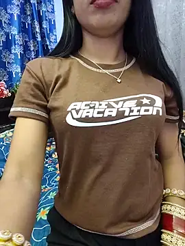 Snapshot of priya_26 chatting on 05/31/26, 10:21 priya 26 online show from 05/31/26, 10:21