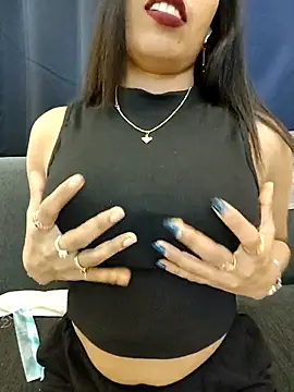 priya 26 online show from 10/06/25, 12:06