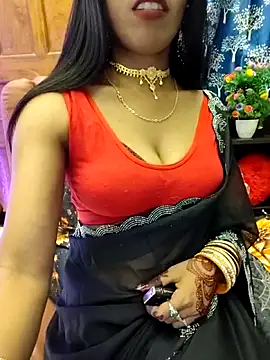 Snapshot of priya_26 chatting on 05/01/26, 03:28 priya 26 online show from 05/01/26, 03:28