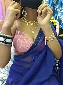 Snapshot of priya_26 chatting on 07/02/26, 12:55 priya 26 online show from 07/02/26, 12:55