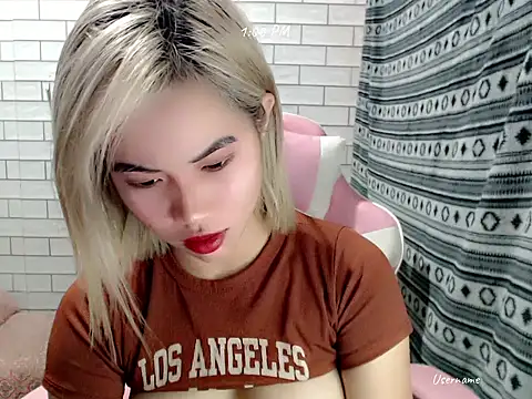 Rainea149 online show from 11/03/25, 05:01