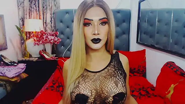Snapshot of Mistress4fun chatting on 03/03/26, 11:34 Mistress4fun online show from 03/03/26, 11:34