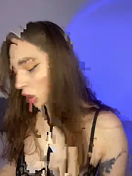 Snapshot of AlexaSpark_ chatting on 10/04/25, 03:57 AlexaSpark online show from 10/04/25, 03:57