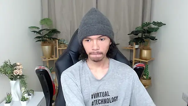 Xoxo Smiles online show from 12/22/25, 03:23