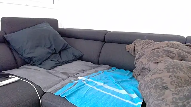 Hijuga online show from 10/01/25, 08:41