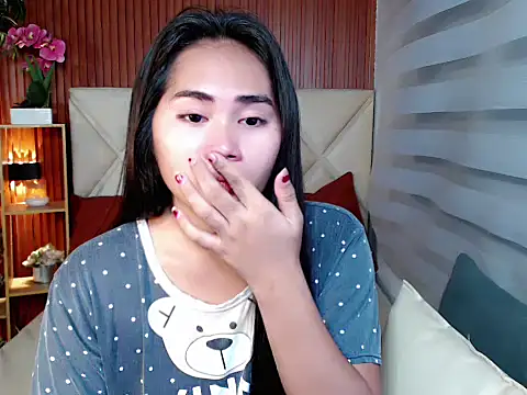 sluttyprincess0 online show from 12/17/25, 12:15