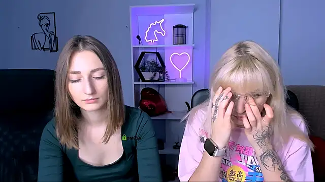 eva smiith  online show from 11/06/25, 06:50