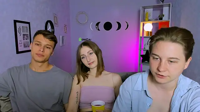 eva smiith  online show from 09/10/25, 05:50