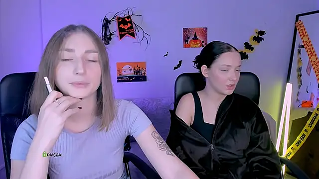 eva smiith  online show from 10/22/25, 12:26