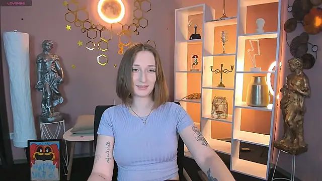 eva smiith  online show from 06/04/26, 05:45