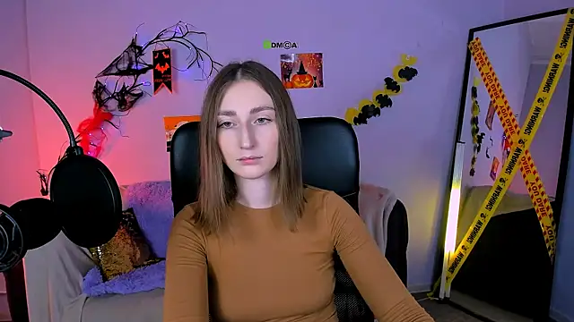 eva smiith  online show from 11/03/25, 06:40