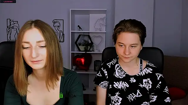 eva smiith  online show from 10/03/25, 05:53