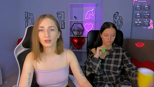 eva smiith  online show from 10/17/25, 05:44