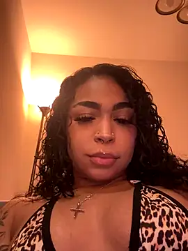 Snapshot of azaraxxxamor chatting on 10/22/25, 10:08 azaraxxxamor online show from 10/22/25, 10:08