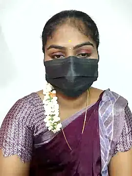 Snapshot of Tamil_Princess12 chatting on 01/08/26, 06:14 Tamil Princess12 online show from 01/08/26, 06:14