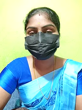 Snapshot of Tamil_Princess12 chatting on 10/26/25, 07:25 Tamil Princess12 online show from 10/26/25, 07:25