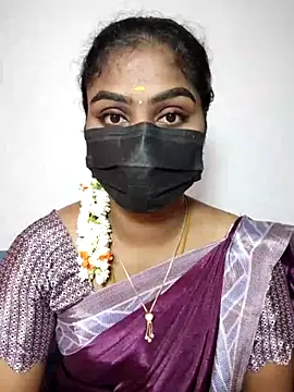 Snapshot of Tamil_Princess12 chatting on 10/04/25, 07:26 Tamil Princess12 online show from 10/04/25, 07:26