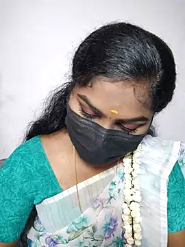 Snapshot of Tamil_Princess12 chatting on 06/23/26, 07:06 Tamil Princess12 online show from 06/23/26, 07:06