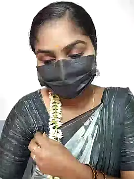 Snapshot of Tamil_Princess12 chatting on 07/13/26, 08:19 Tamil Princess12 online show from 07/13/26, 08:19