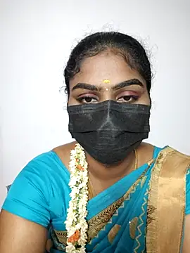 Snapshot of Tamil_Princess12 chatting on 10/07/25, 09:38 Tamil Princess12 online show from 10/07/25, 09:38