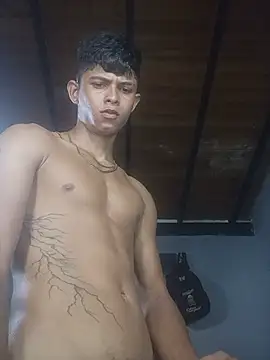 Snapshot of God_Eros_23cm chatting on 05/22/26, 12:03 God Eros 23cm online show from 05/22/26, 12:03