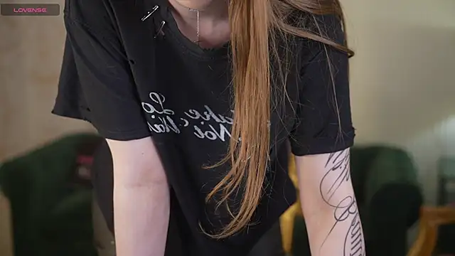 Esmie Smile online show from 02/19/26, 12:07