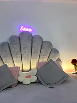 emma-conti2 online show from 12/04/25, 01:43