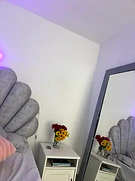 emma-conti2 online show from 11/24/25, 01:11