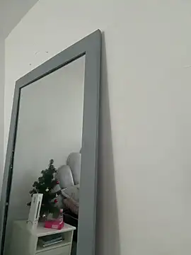 emma-conti2 online show from 12/20/25, 02:42