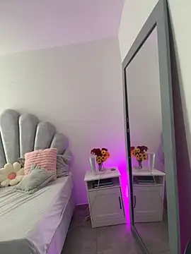 emma-conti2 online show from 10/18/25, 02:08