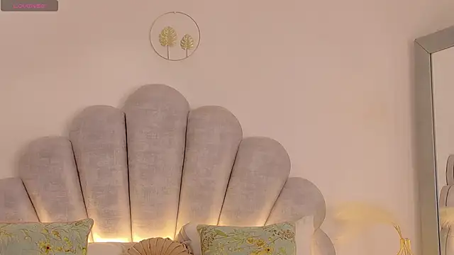 emma-conti2 online show from 04/16/26, 03:02