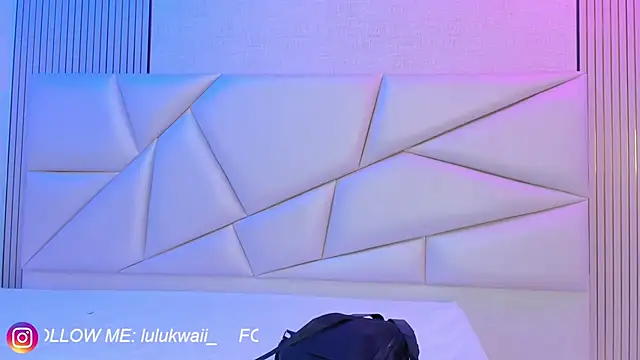 lulukawai16 online show from 04/13/26, 07:07