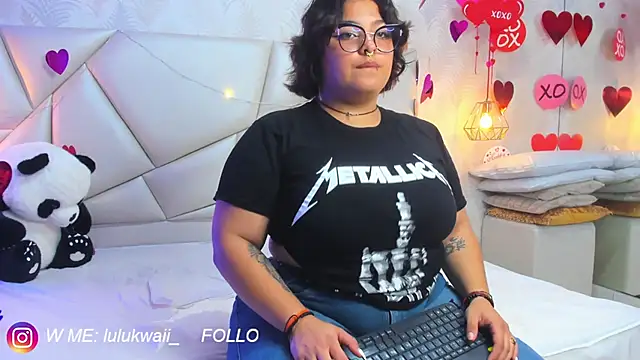 lulukawai16 online show from 02/18/26, 07:10