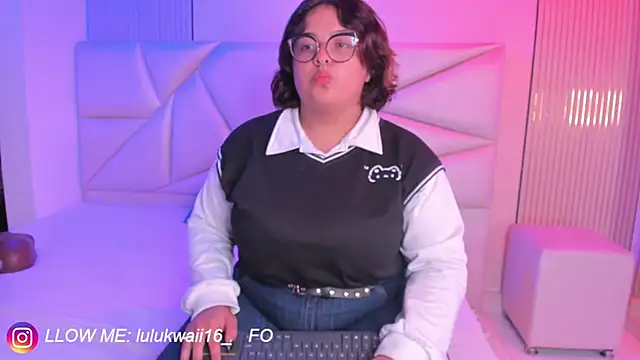 lulukawai16 online show from 04/22/26, 07:09