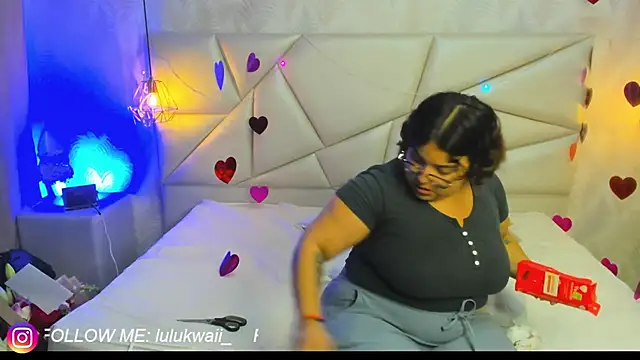 lulukawai16 online show from 02/14/26, 07:14