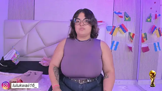 lulukawai16 online show from 06/23/26, 07:01