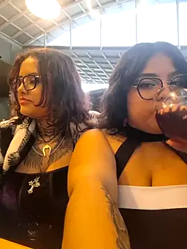 lulukawai16 online show from 12/21/25, 10:21