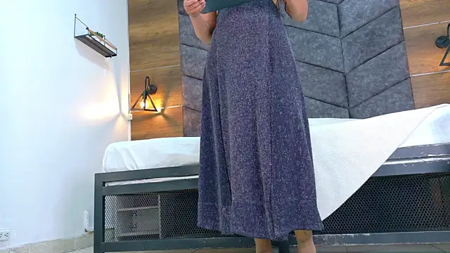 Snapshot of RiriiBrunette__ chatting on 01/14/26, 09:18 RiriiBrunette online show from 01/14/26, 09:18