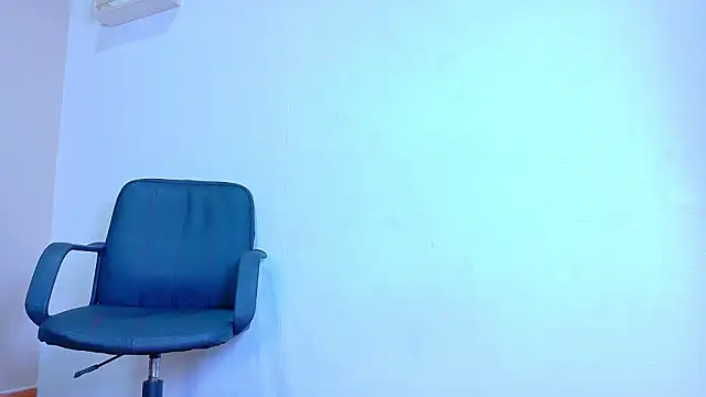 RiriiBrunette   online show from 03/06/26, 08:48