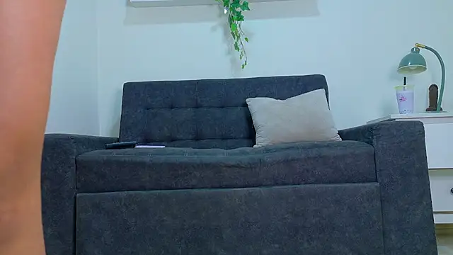 Snapshot of RiriiBrunette__ chatting on 07/10/26, 07:36 RiriiBrunette online show from 07/10/26, 07:36