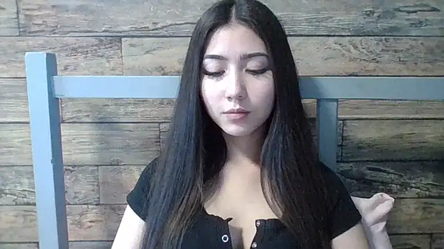 Virginia Hicks online show from 11/27/25, 10:59