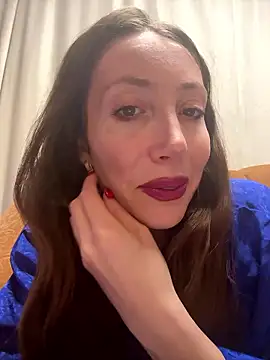 HellaryTourent online show from 01/13/26, 04:00