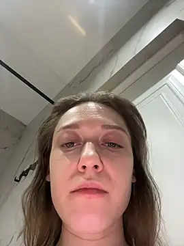 Bambi-Live online show from 02/04/26, 07:09