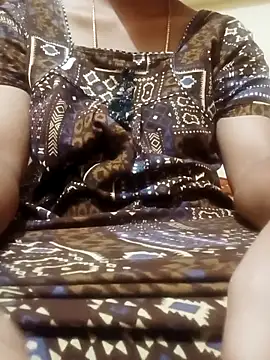 Snapshot of NISHU-TELUGU chatting on 11/09/25, 04:33 NISHU-TELUGU online show from 11/09/25, 04:33