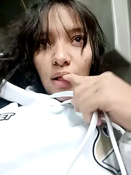 Snapshot of mia_blue01 chatting on 09/25/25, 02:28 mia blue01 online show from 09/25/25, 02:28