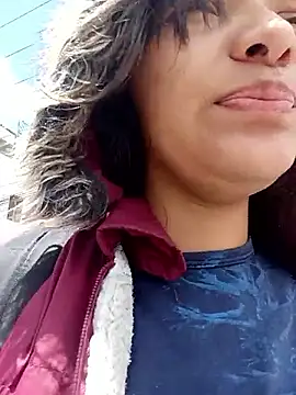 Snapshot of mia_blue01 chatting on 09/25/25, 03:40 mia blue01 online show from 09/25/25, 03:40